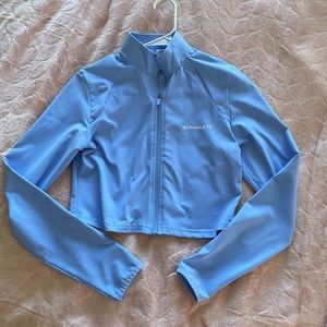 Alphalete Premium Crop Jacket workout cover Neverland periwinkle blue M